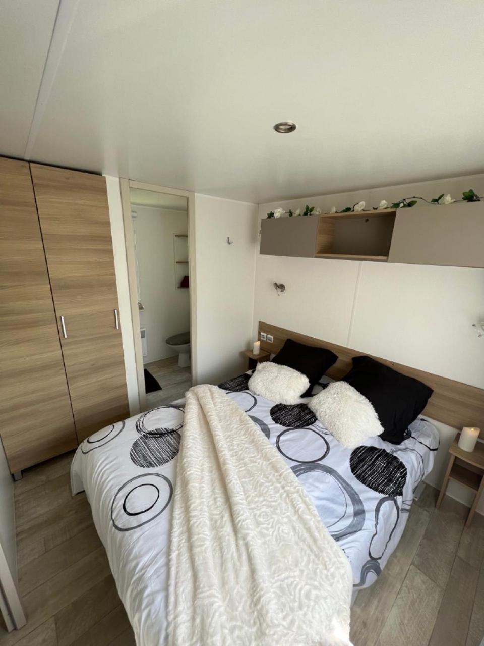 Mobil-Home 4 Etoiles Avec Piscine Proche De Blois Онзен Экстерьер фото