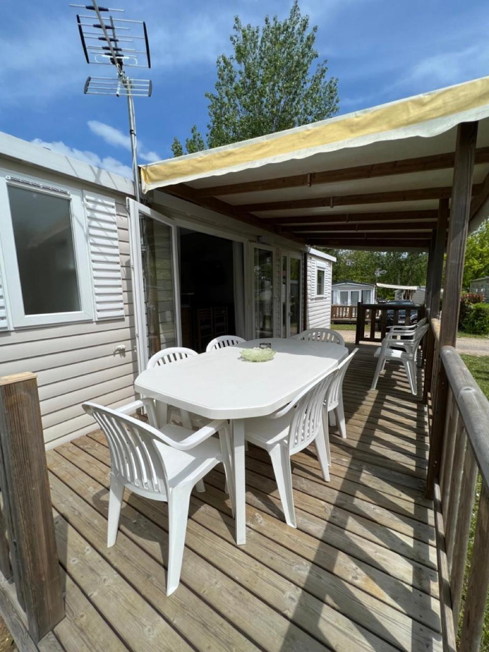 Mobil-Home 4 Etoiles Avec Piscine Proche De Blois Онзен Экстерьер фото